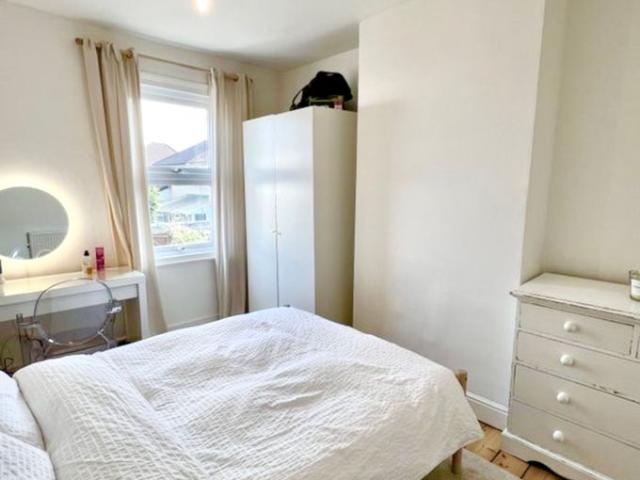 Apartment for rent in Kingswood