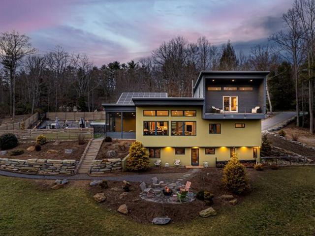 House for sale in Fletcher
