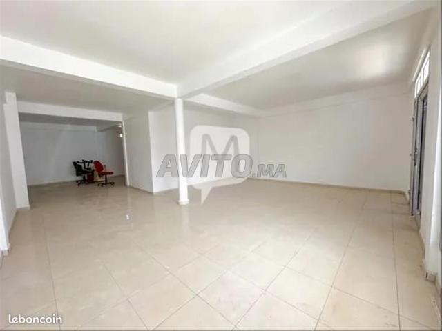 Local commercial location à Anfa, Gharb-Chrarda-Beni Hssen