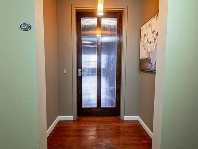 Condo for sale in Springfield