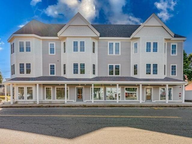Condo for sale in Winslow Estates, Whitman