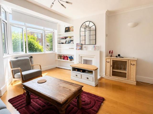 Apartment for rent in Surbiton, Greater London