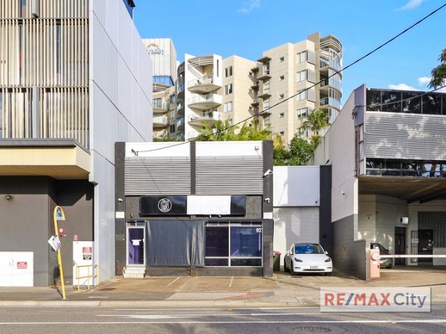 Office for rent in Toombul, Queensland