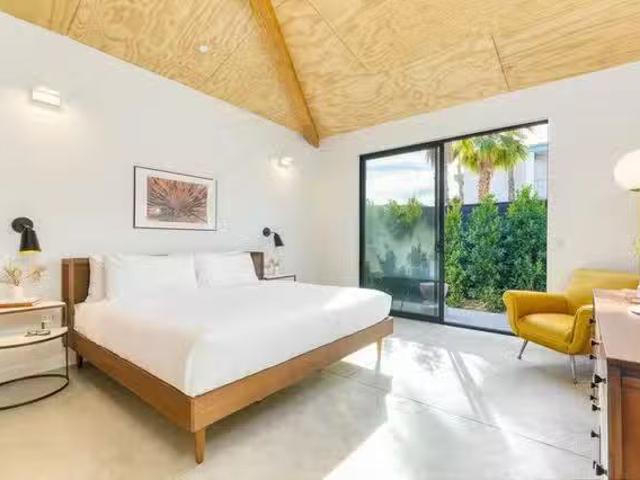 Apartment for rent in Palm Springs, California