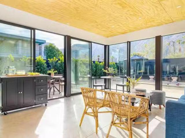 Apartment for rent in Palm Springs, California