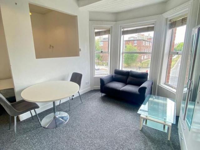 Apartment to rent in Bluebell, North Tipperary