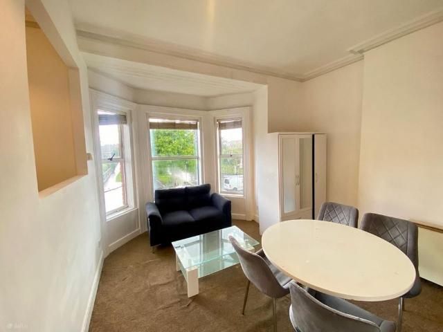 Apartment to rent in Bluebell, North Tipperary