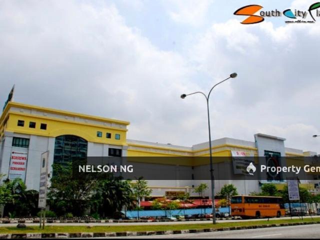 Shop for sale in Petaling, Subang Jaya