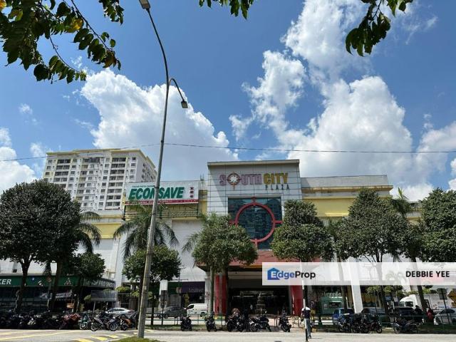 Shop for rent in Petaling, Damansara Damai