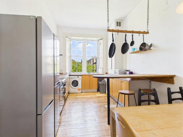 Apartment for rent in Southside, Scotland