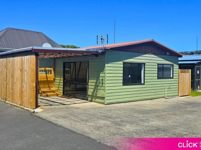House for rent in Otakou