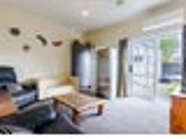 House for rent in Otakou