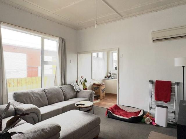 House for rent in Otakou