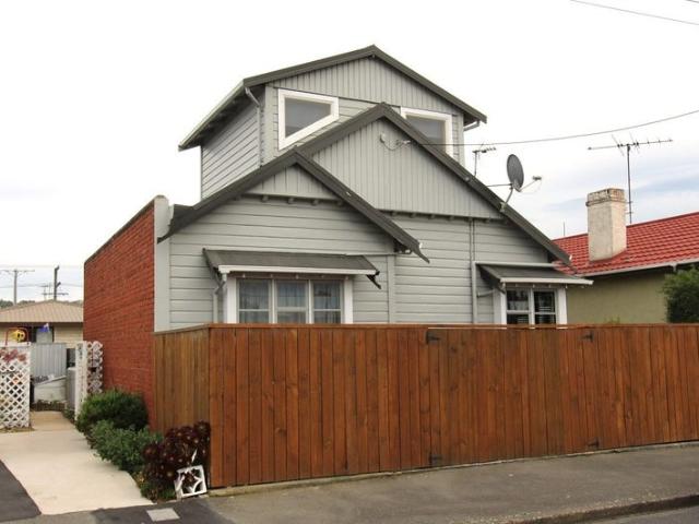 House for rent in Otakou