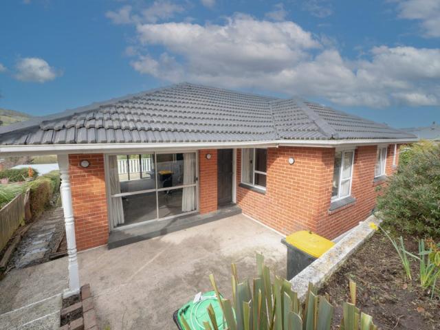 House for rent in Otakou