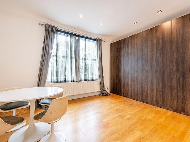 Apartment for rent in London Borough of Ealing, Greater London