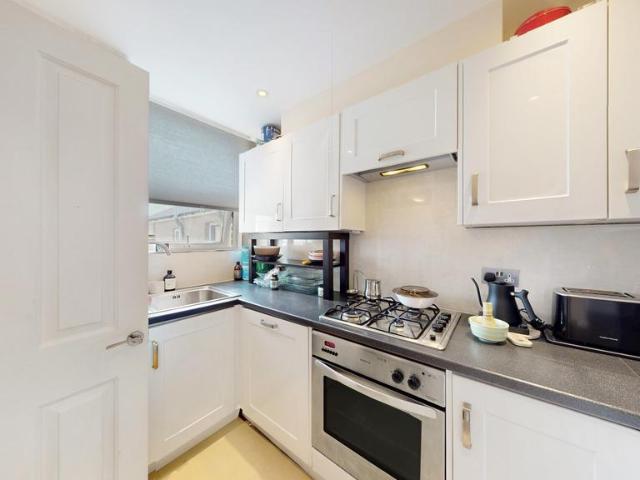 Apartment for rent in London Borough of Ealing, Greater London