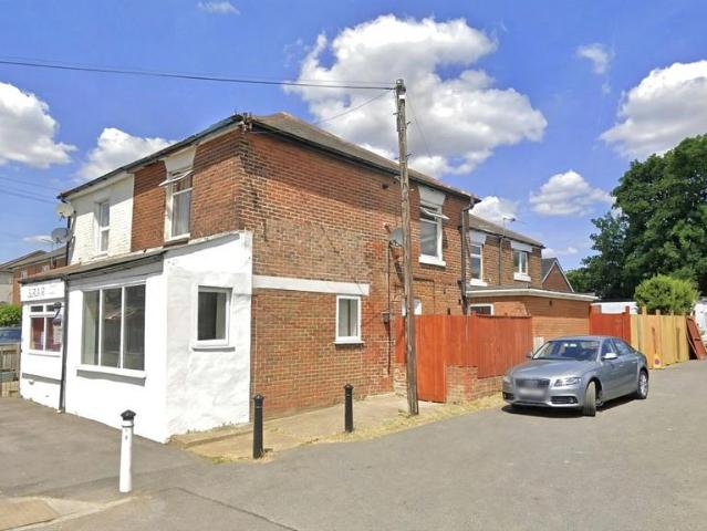 Apartment for rent in Merry Oak, City Of Southampton
