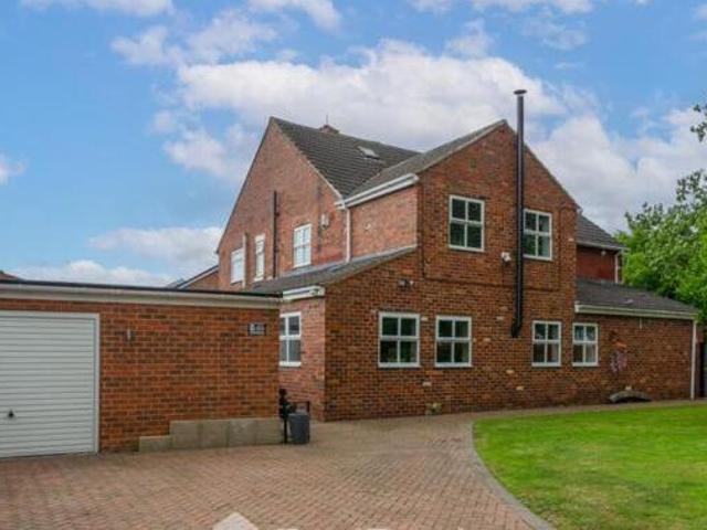 House for sale in Pontefract, West Yorkshire