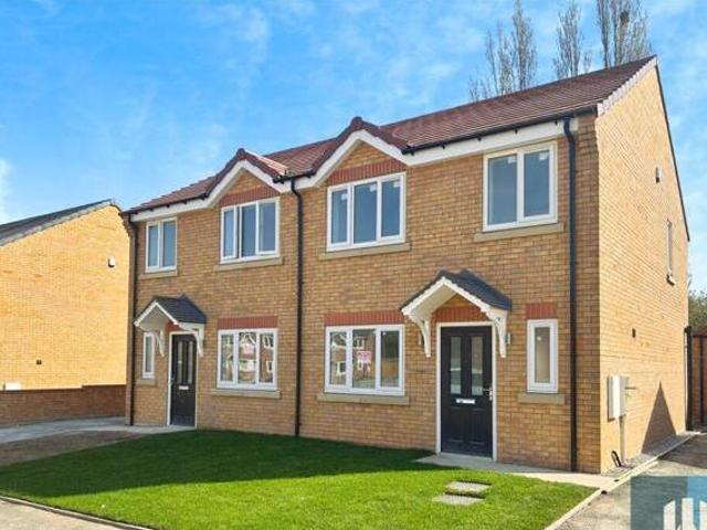 House for sale in Pontefract, West Yorkshire