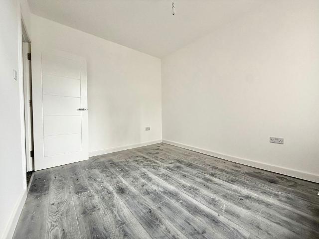 Room for rent in Plashet, Greater London