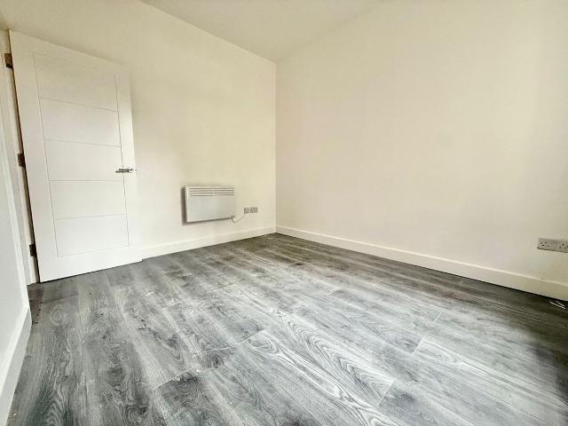 Room for rent in Plashet, Greater London