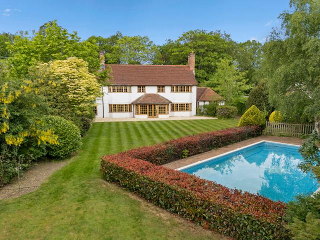House for rent in Blackhills, Surrey