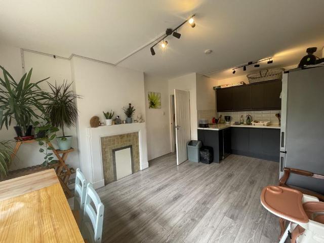 Apartment for rent in Preston, Greater London