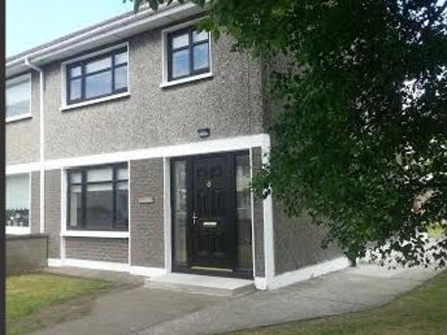 Detached House to rent in Armagh, North Tipperary