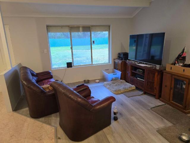 Room for rent in South Guildford, Western Australia