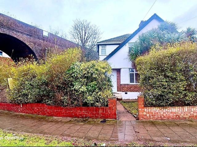 House for rent in Lane, Greater London