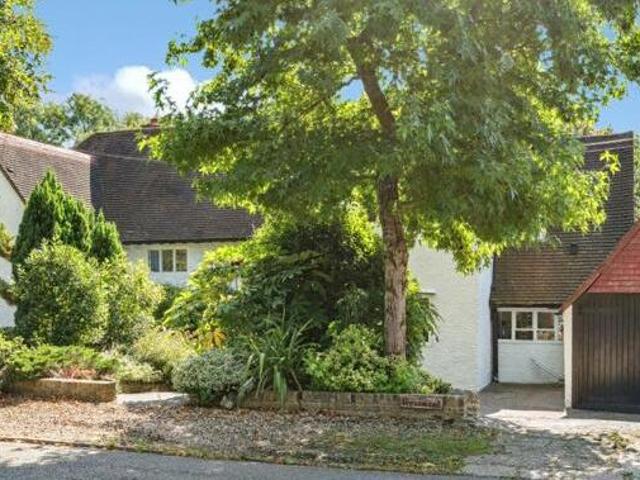 House for sale in Greater London