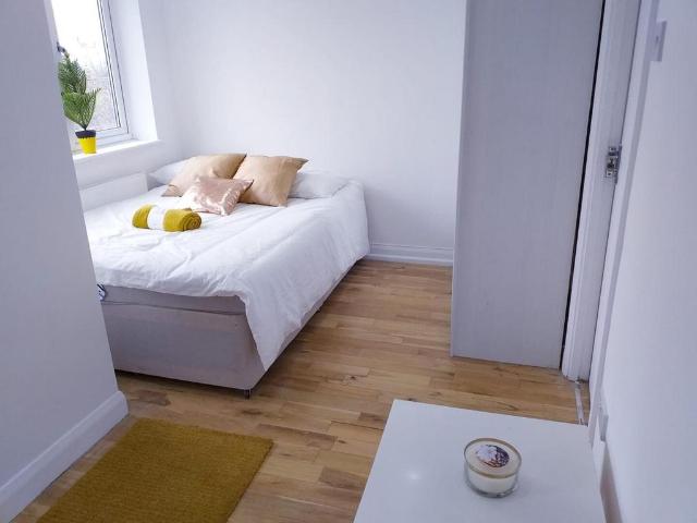 Apartment for rent in South Harrow, Greater London