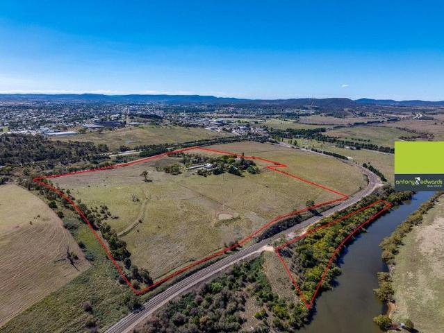 Cottage for sale in Goulburn