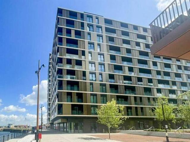 House for sale in Brompton, Gillingham