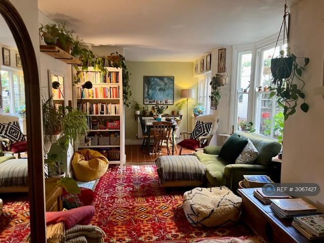 Apartment for rent in Myatt's Fields, Greater London