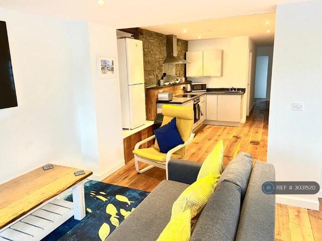 Apartment for rent in New Quay