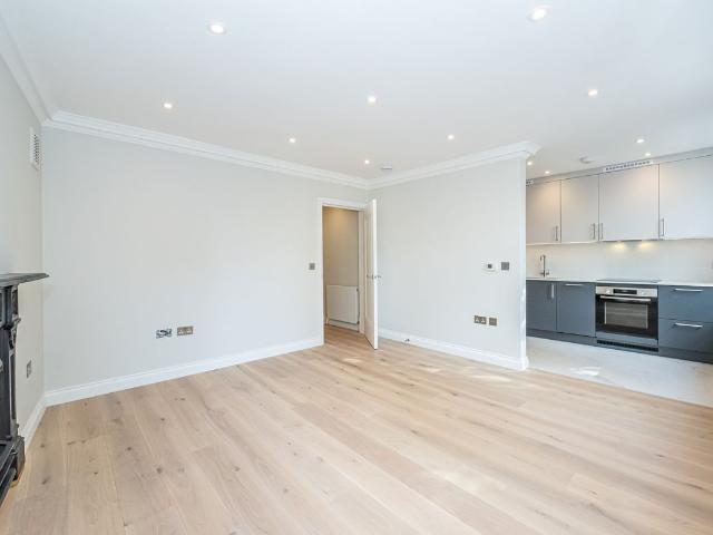 Apartment for rent in South Kensington, Greater London