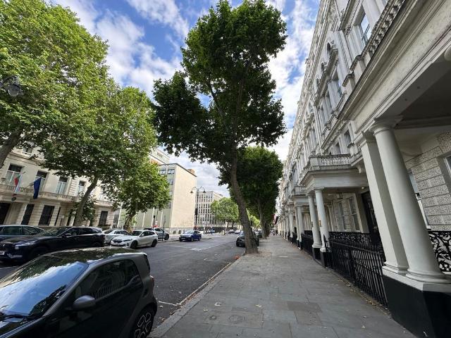 Apartment for rent in South Kensington, Greater London