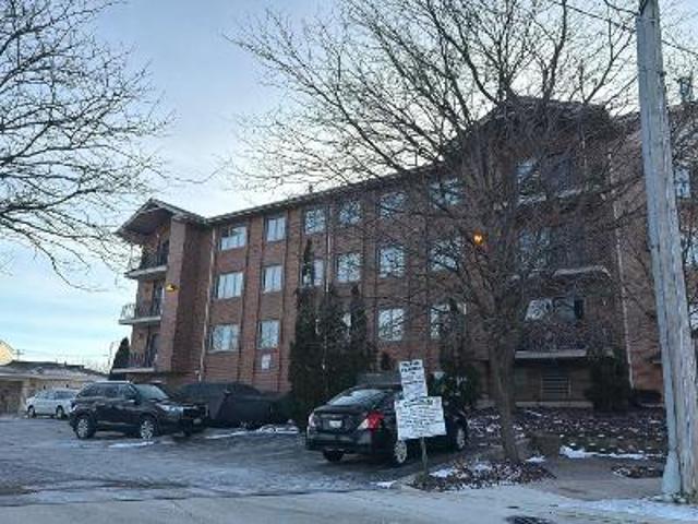 Condo for sale in Oak Lawn, Illinois