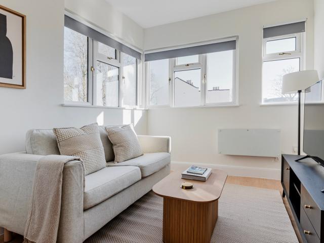 Apartment for rent in Vauxhall, Cat Hill