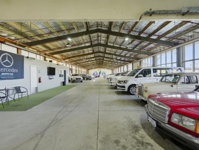 Warehouse for rent in Glen Dhu, Launceston