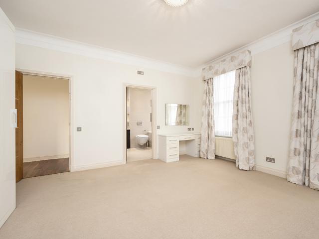 Apartment for rent in St. John's Wood, Greater London