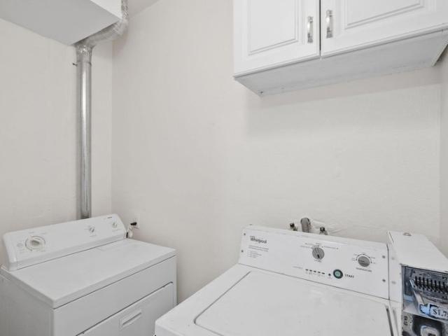 Room for rent in Canoga Park, California