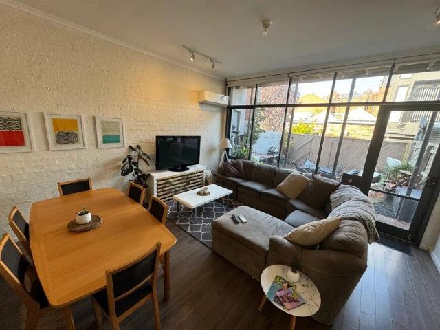 Room for rent in Camerons Creek, Victoria