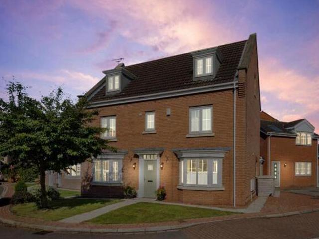 House for sale in West Yorkshire