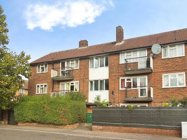 Apartment for rent in Custom House, Greater London