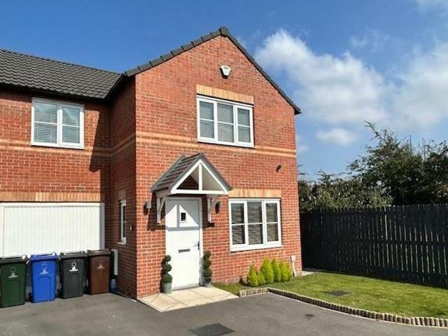House for sale in Lyons, Greater London