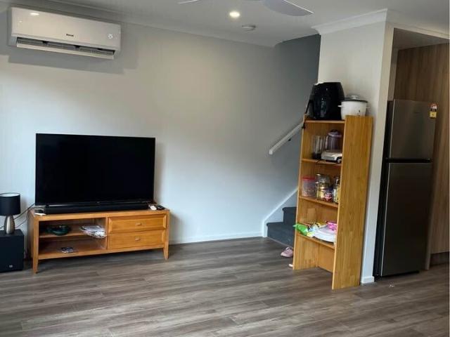 Room for rent in Camerons Creek, Victoria