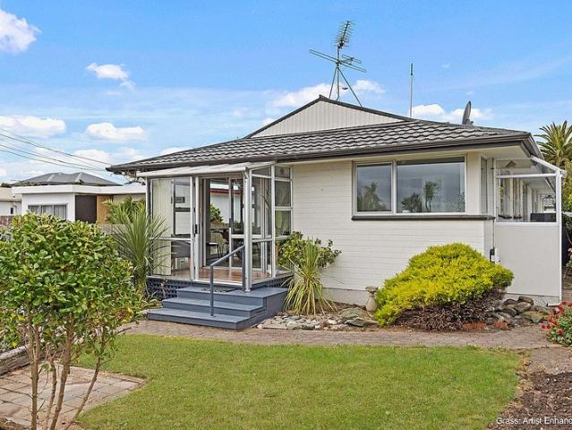 Apartment for rent in Chaslands, Canterbury